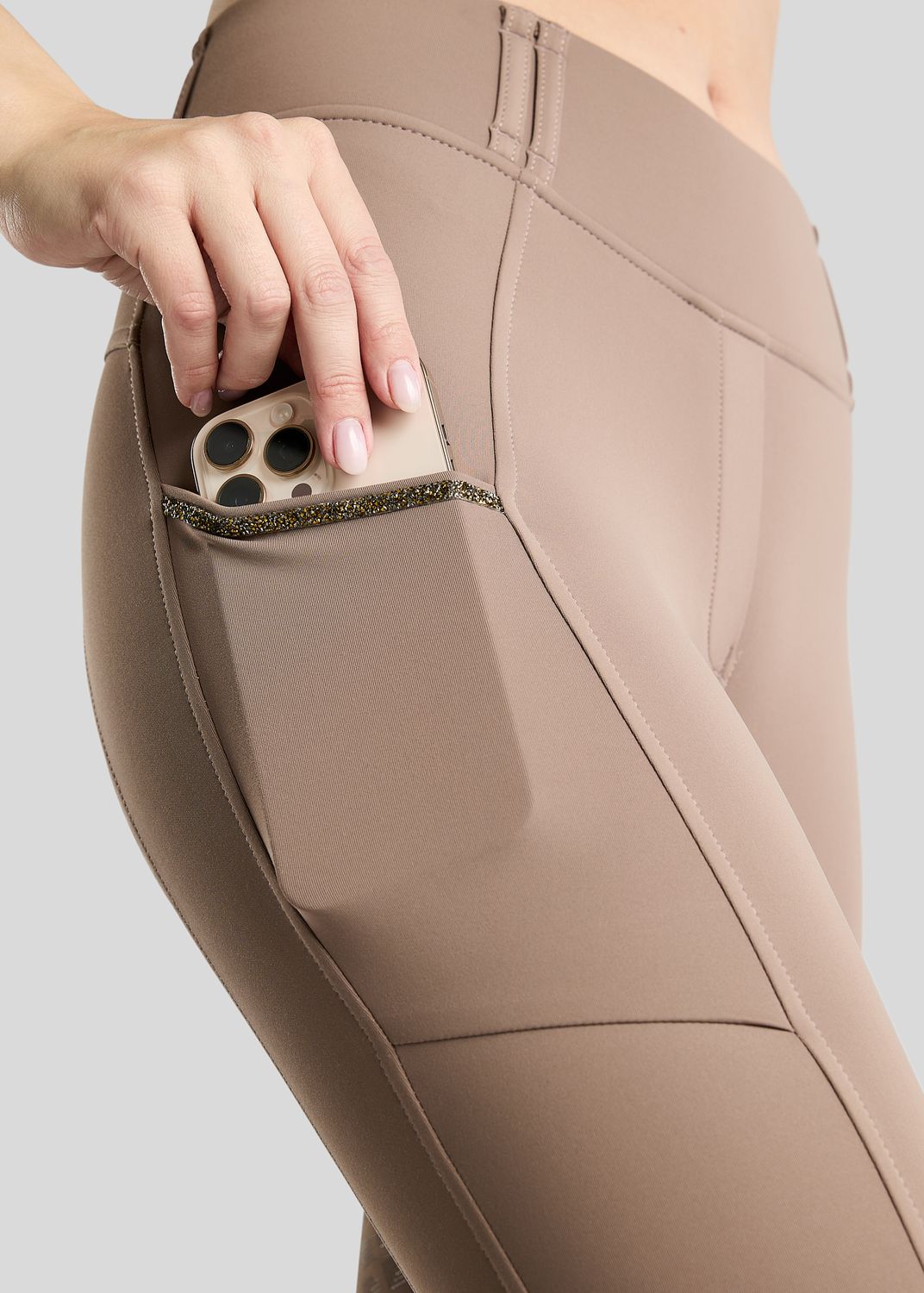 MoVeronica Hybrid Thermo Tights w. Golden Quartz Crystal Tape and Crystals - Fullgrip, Nougat Brown 