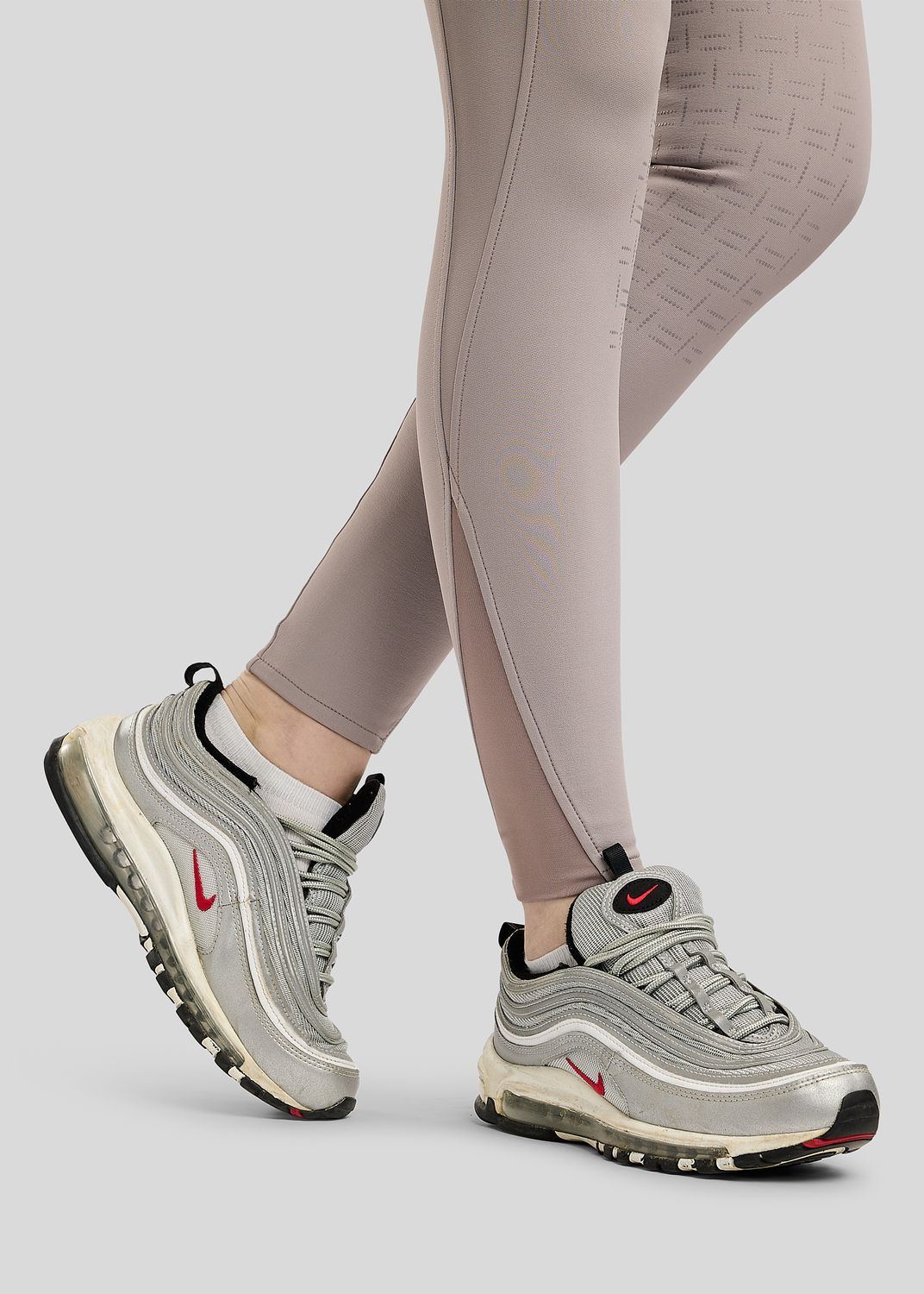MoMaisy Breeches w. Gun Metal Crystal Tape - FullGrip, Pearl Grey 