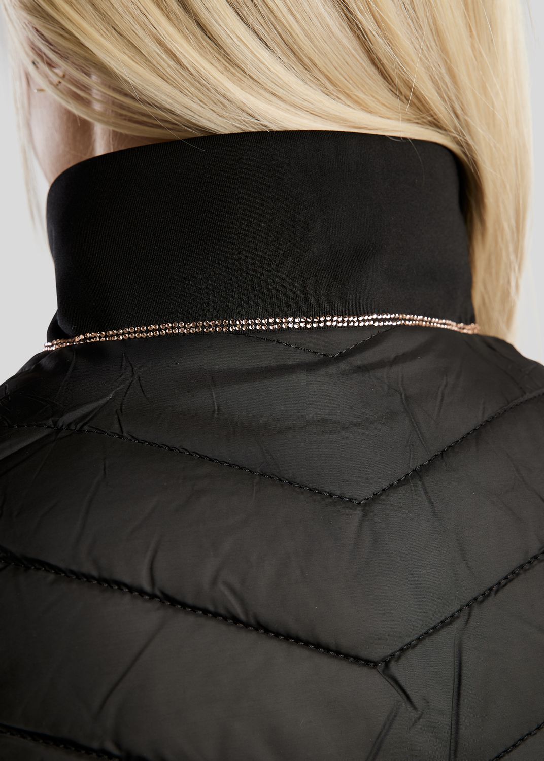 MoMari Hybrid Bodywarmer w. Rosegold Crystals - Black 