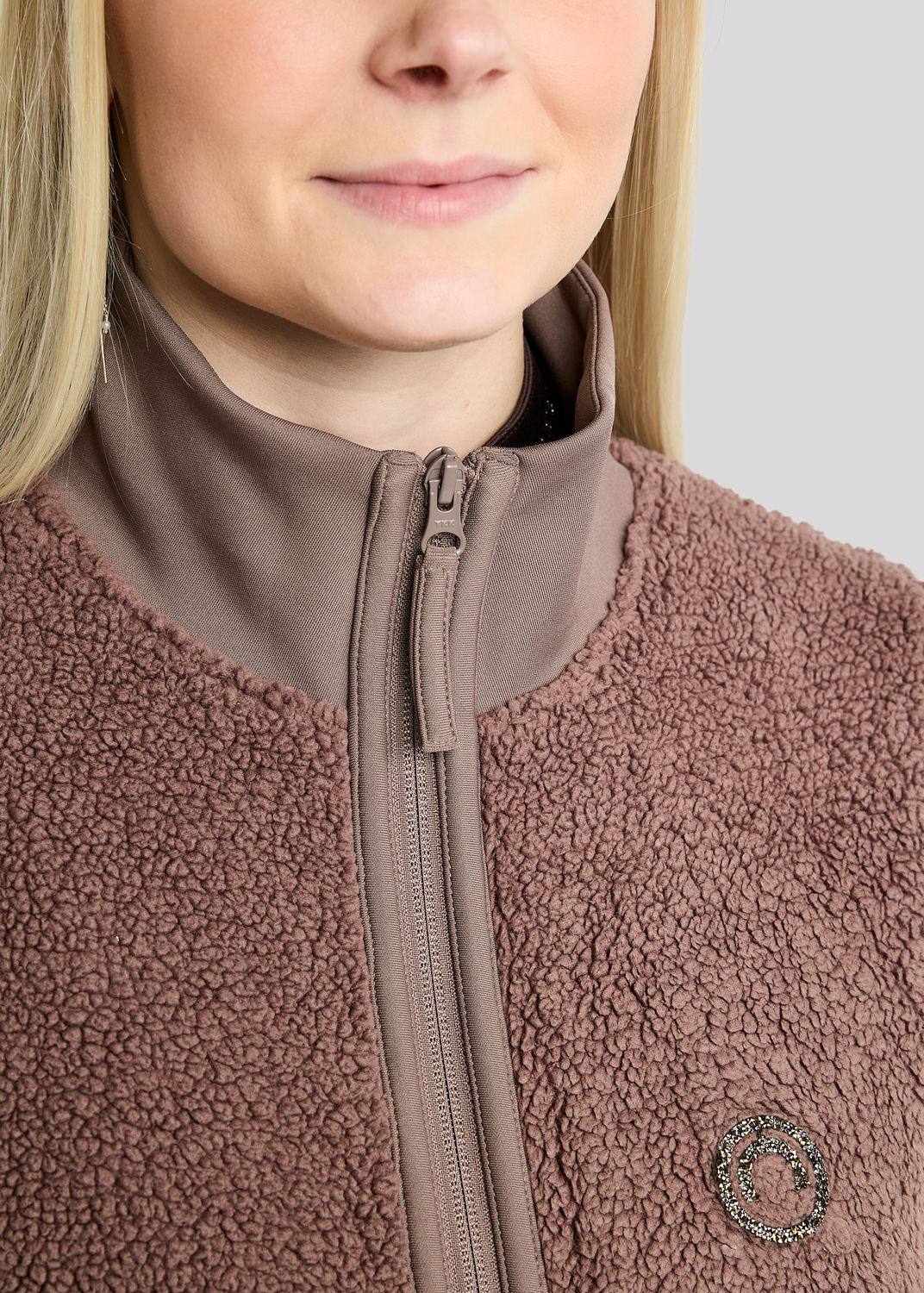 MoEbba Teddy Pile Full Zip Bodywarmer w. Golden Quartz Crystal Tape - Nougat Brown 