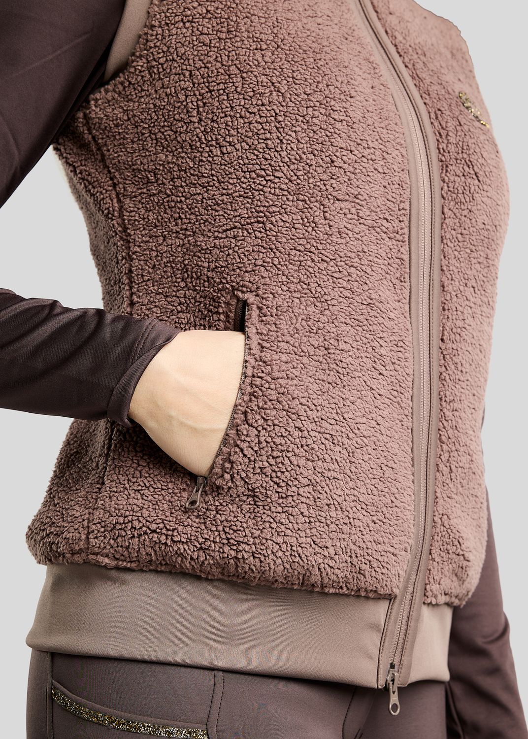 MoEbba Teddy Pile Full Zip Bodywarmer w. Golden Quartz Crystal Tape - Nougat Brown 