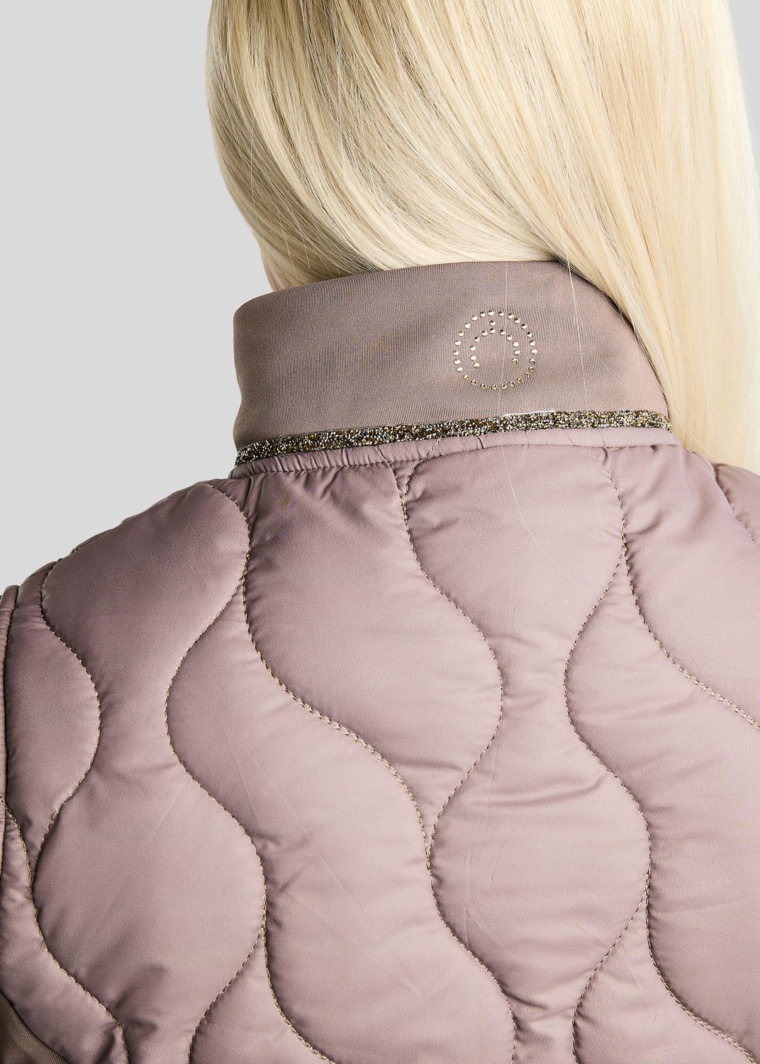 MoVeronica Hybrid Bodywarmer w. Golden Quartz Crystal Tape and Crystals - Nougat Brown 