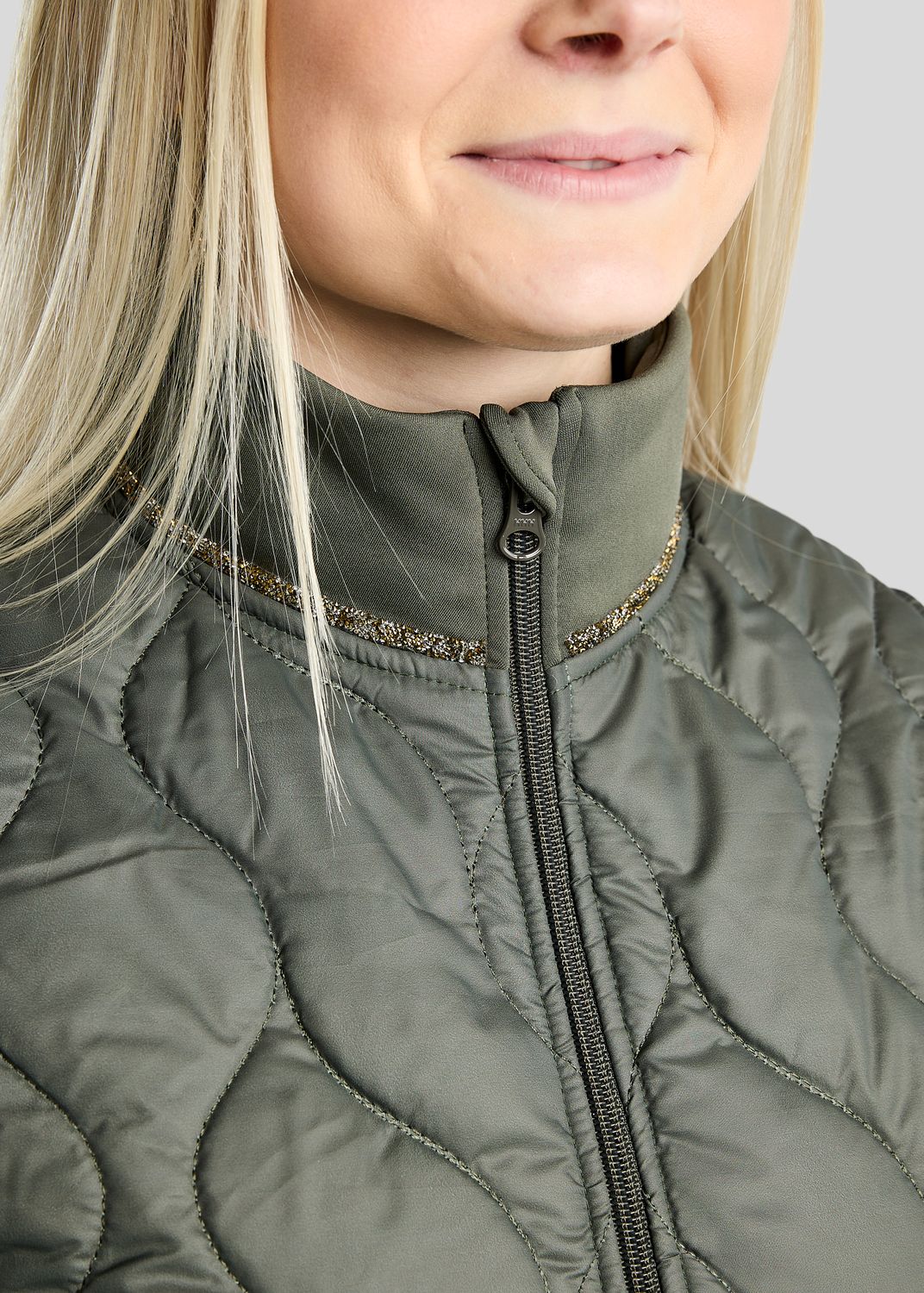 MoVeronica Hybrid Bodywarmer w. Golden Quartz Crystal Tape and Crystals - Forest Green 
