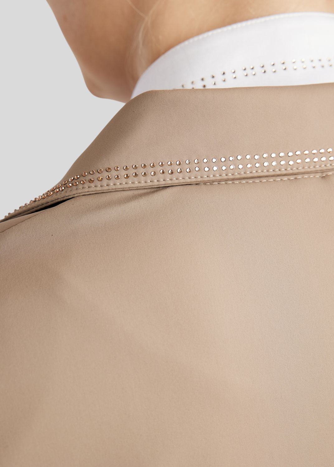 MoEverlisa Competition Jacket w. Champagne Crystals - Taupe 