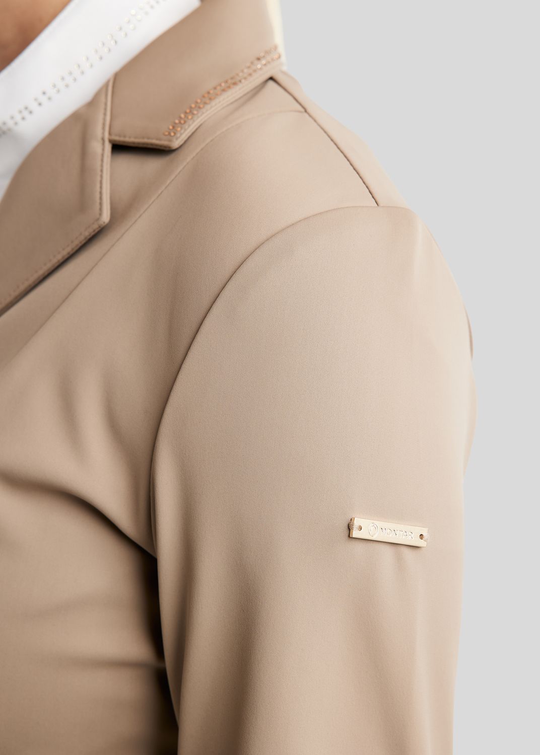 MoEverlisa Competition Jacket w. Champagne Crystals - Taupe 