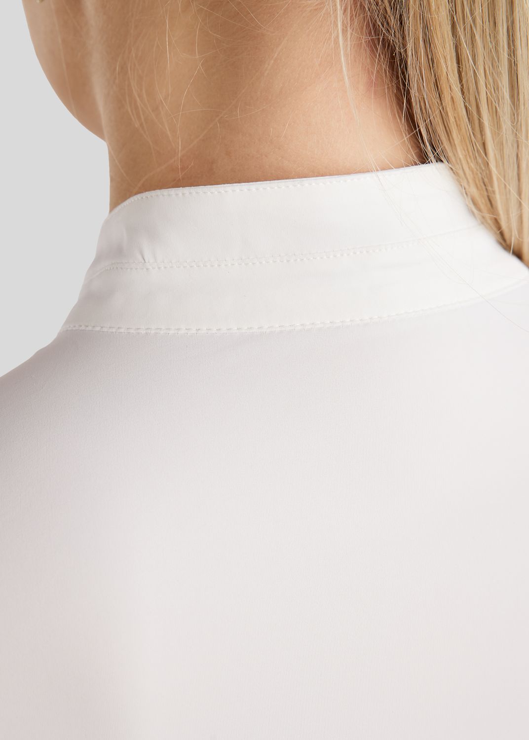 MoPearl Competition Shirt w. Pintucks and Gun Metal Crystas - White