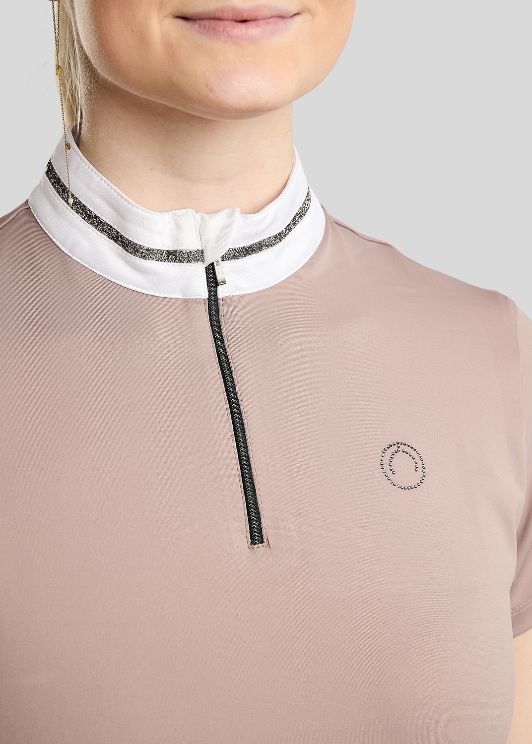 MoMaisy Competition Shirt w. Gun Metal Crystal Tape and Crystal Logo - Pearl Grey 