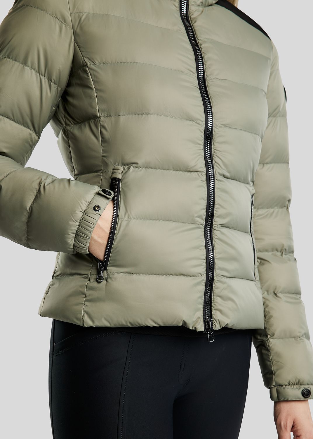 MOAthena Short Jacket