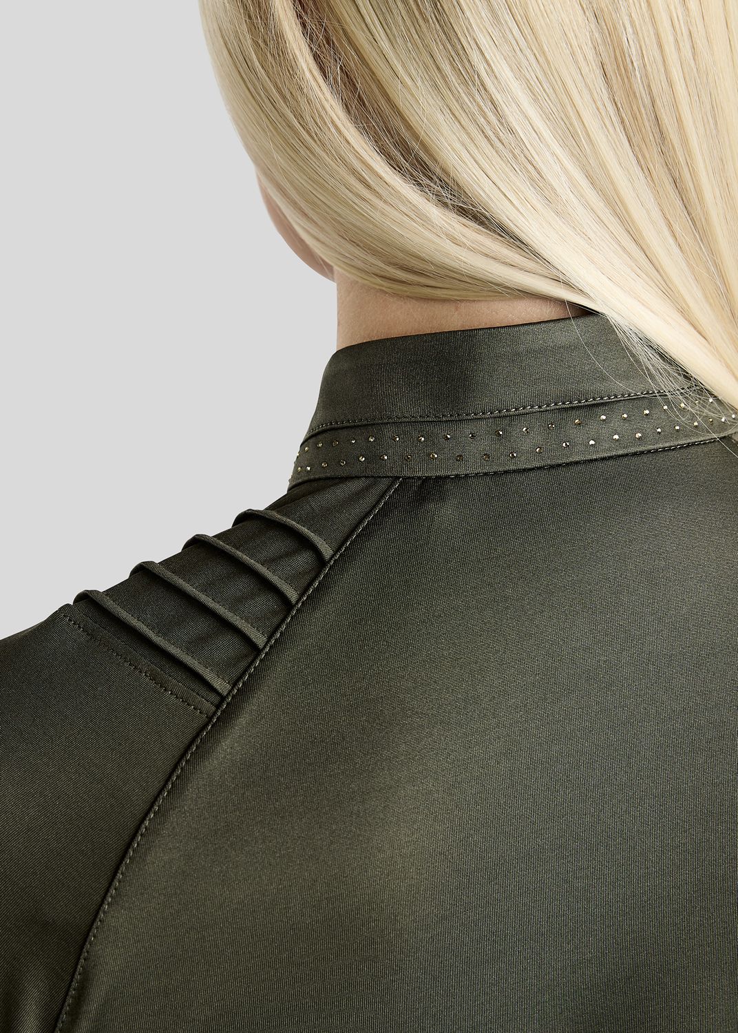 MoWilma Long Sleeved Polo w. Golden Quartz Crystals and Pintucks - Forest Green 