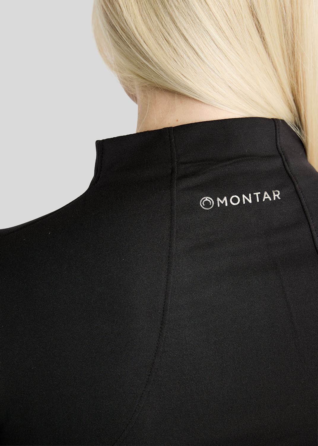 MoZida REFINED Long Sleeved Polo w. Gun Metal Details - Black 