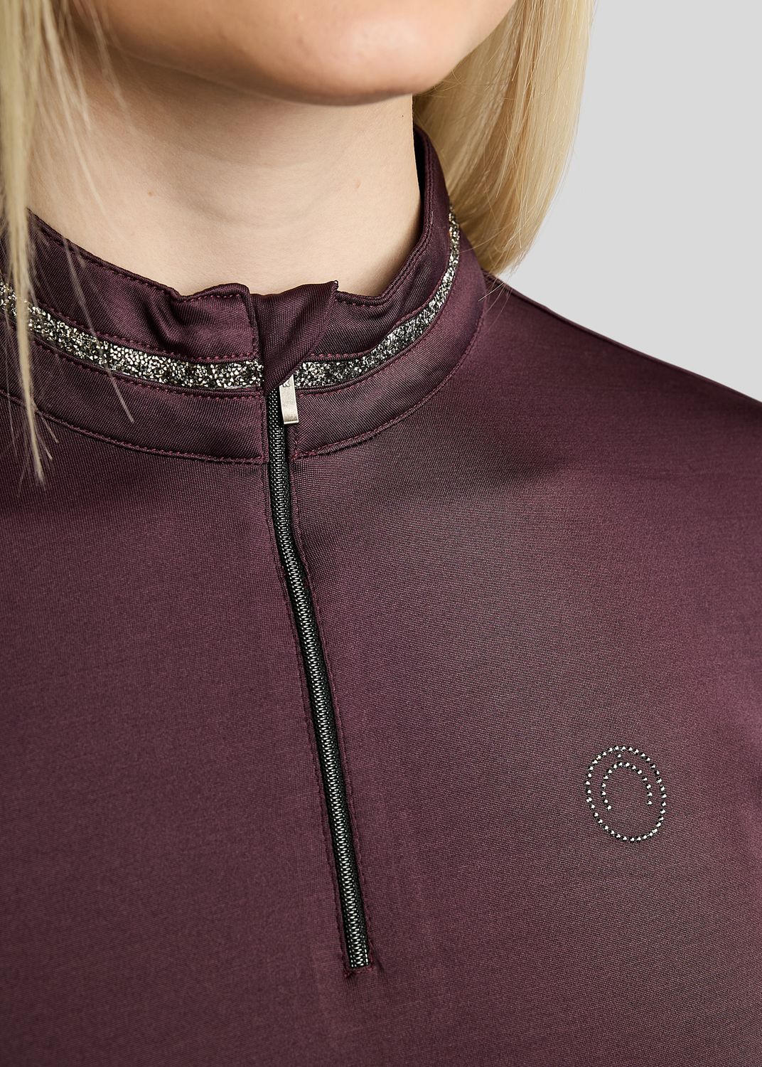 MoMaisy Long Sleeved Polo w. Gun Metal Crystal Tape and Crystal Logo - Fig 