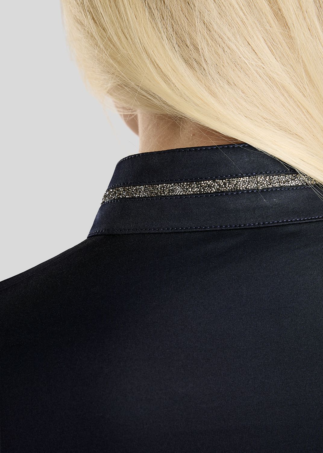 MoMaisy Long Sleeved Polo w. Gun Metal Crystal Tape and Crystal Logo - Navy 
