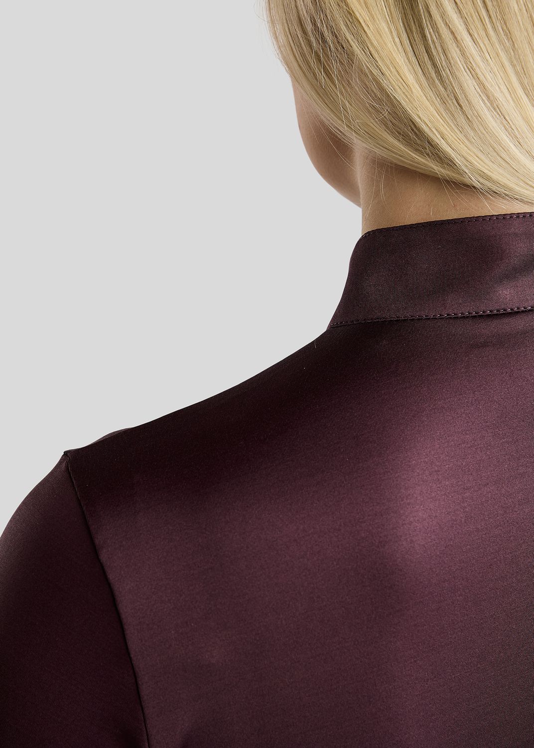MoFair Long Sleeved Polo w. Gun Metal Logo Print - Fig 