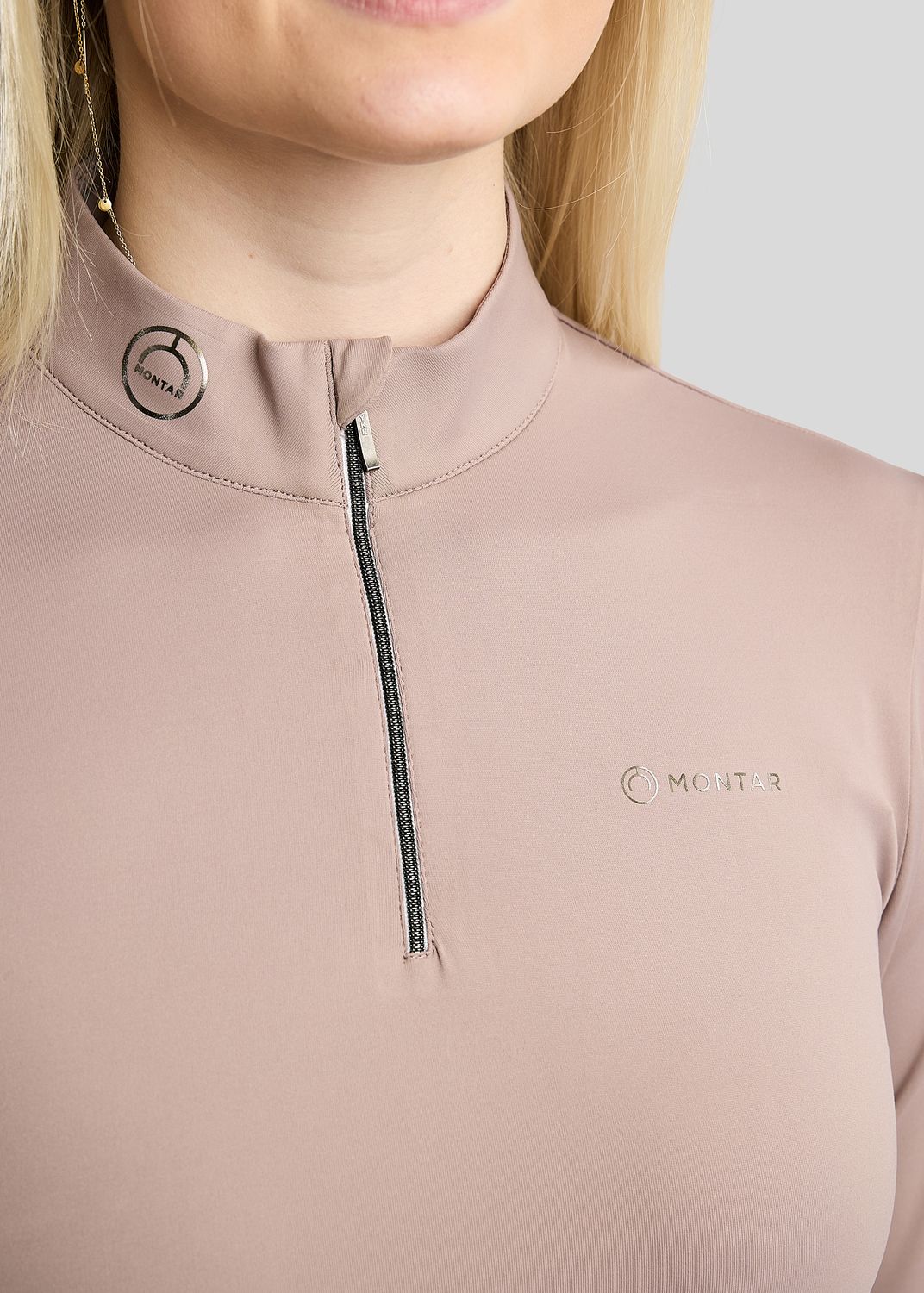 MoMegan Long Sleeved Polo w. Gun Metal Logo Print - Pearl Grey 