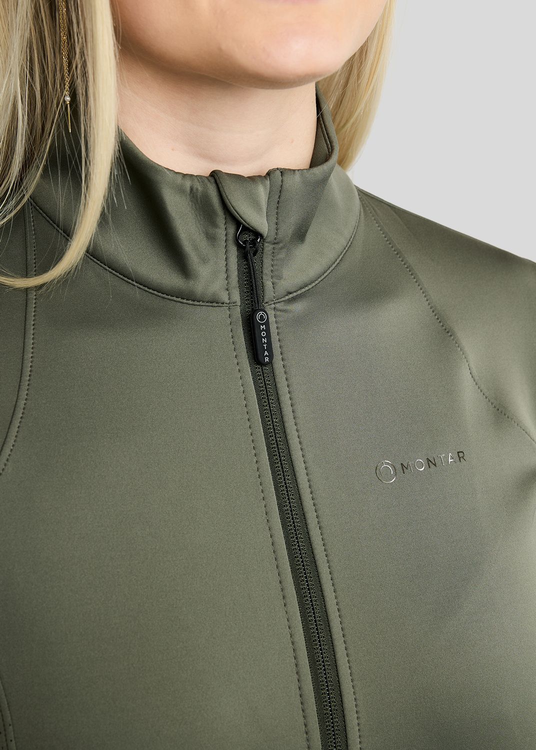MoZida REFINED Full Zip Jacket w. Gun Metal Details -  Forest Green 