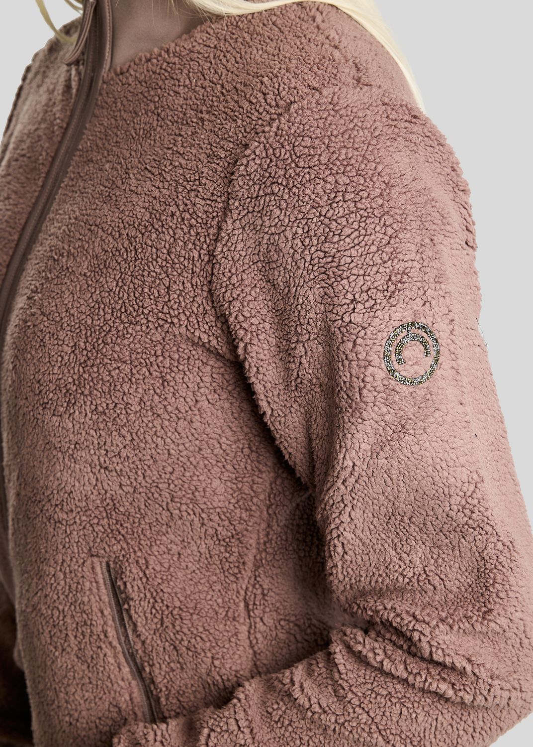 MoEbba Teddy Pile Full Zip Jacket w. Golden Quartz Crystal Tape - Nougat Brown 