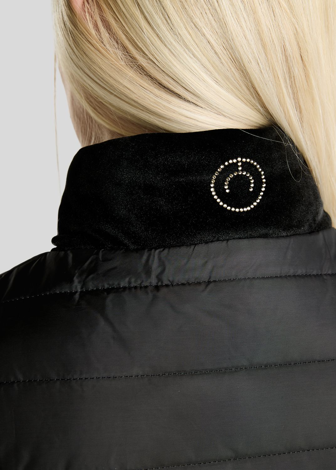 MoValerie Hybrid Jacket w. Velvet and Golden Quartz Crystals - Black 
