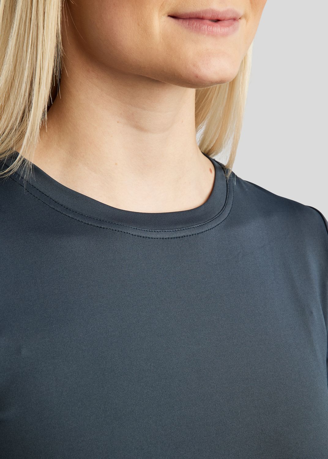 MoWendy Tee w. Lasercut Logo