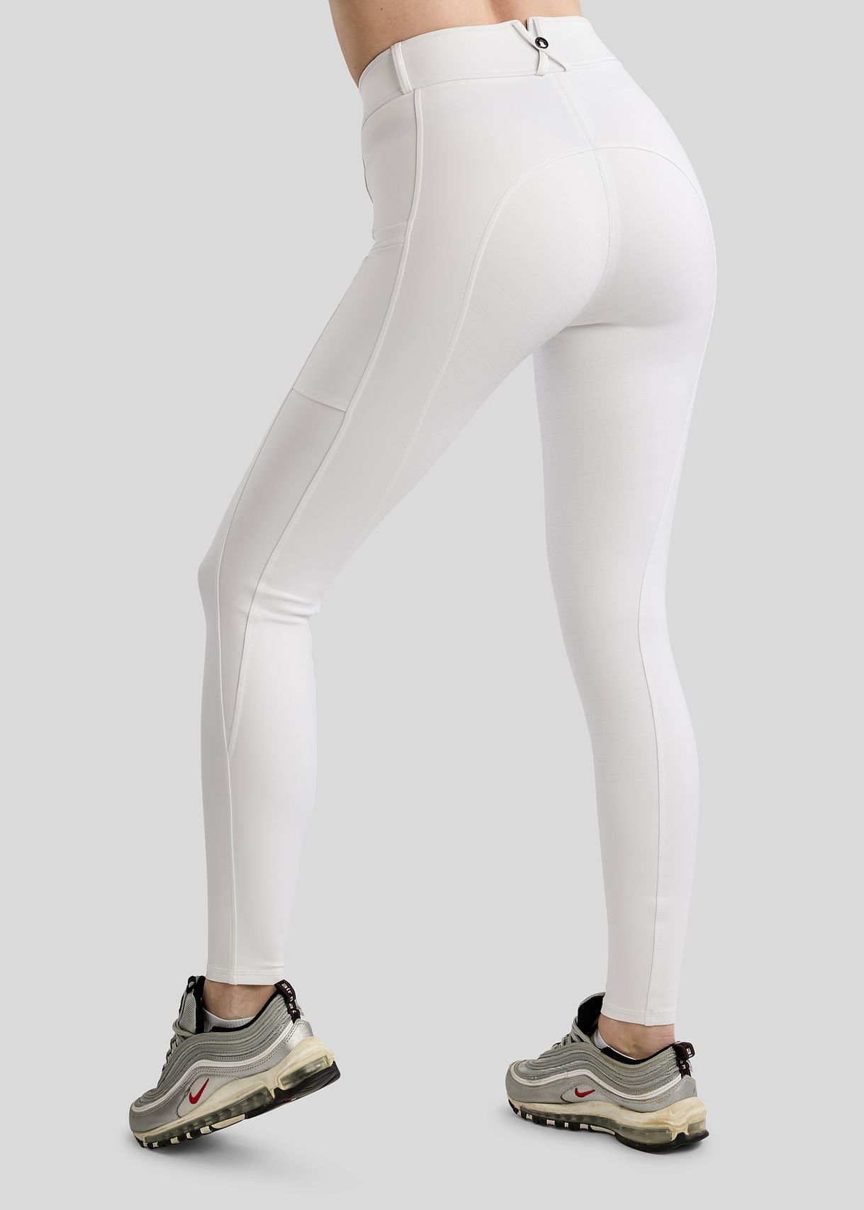 MoFair Breeches w. Gun Metal Logo Print - Fullgrip, White 