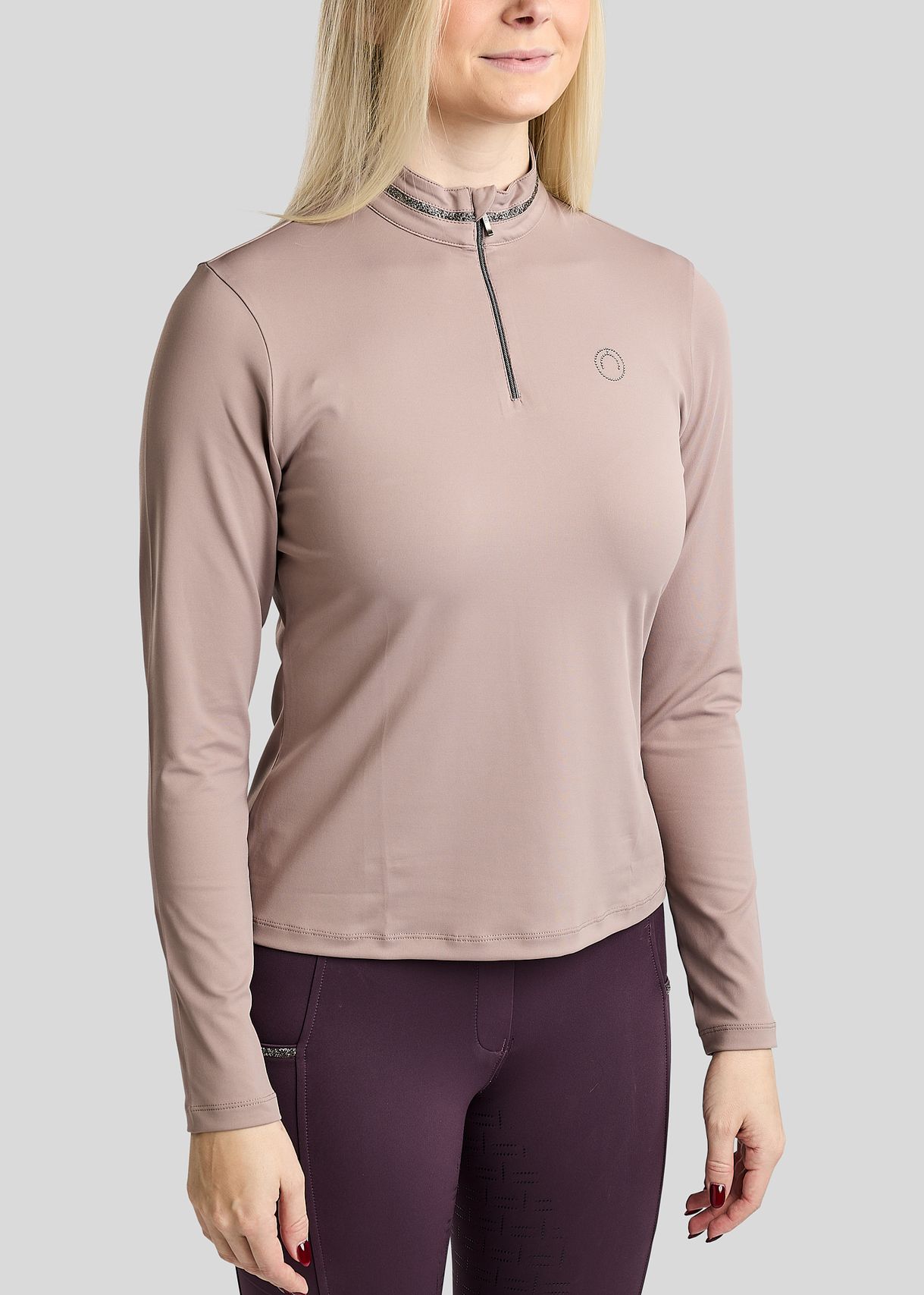 MoMaisy Long Sleeved Polo w. Gun Metal Crystal Tape and Crystal Logo - Pearl Grey 