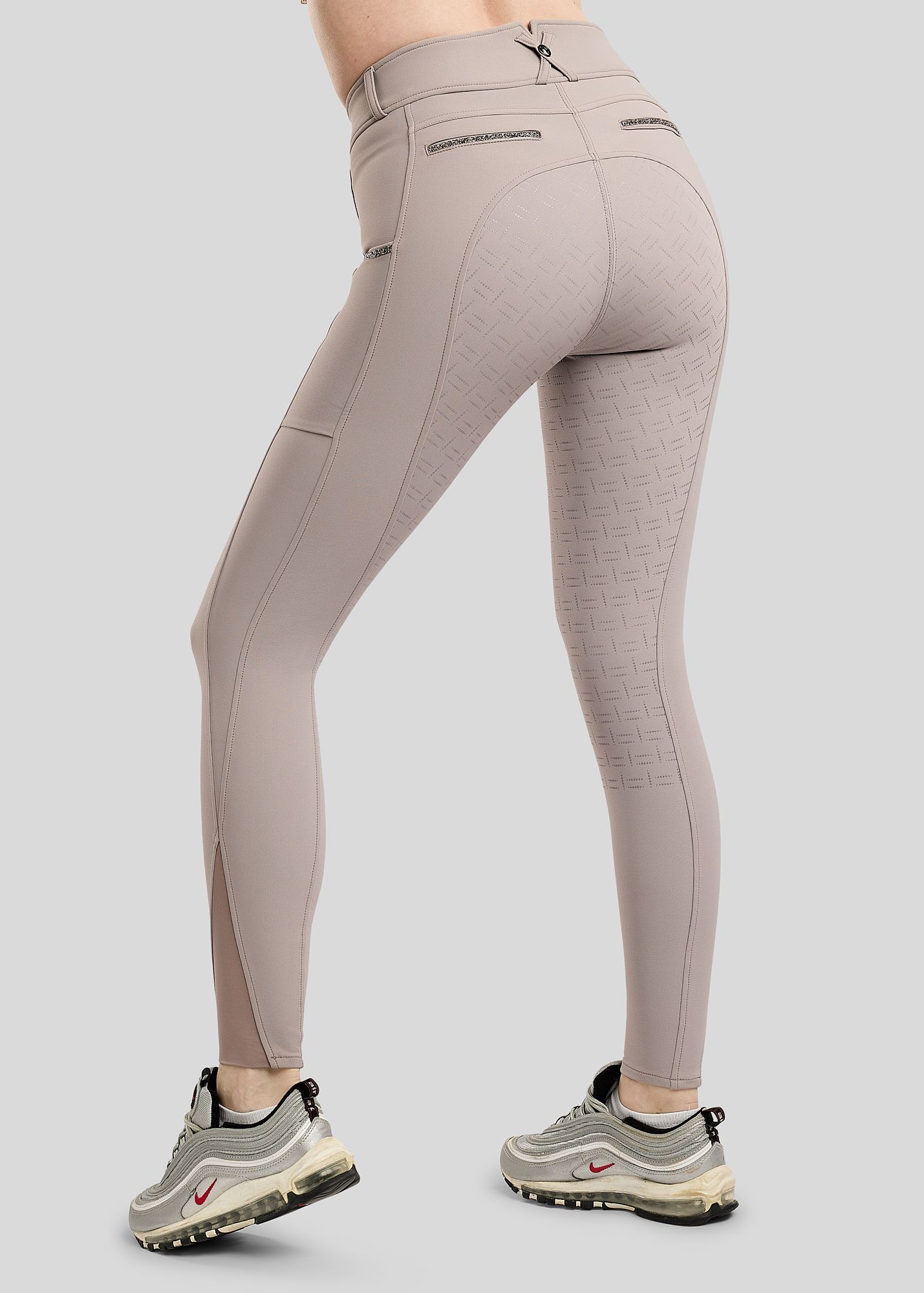 MoMaisy Breeches w. Gun Metal Crystal Tape - FullGrip, Pearl Grey 