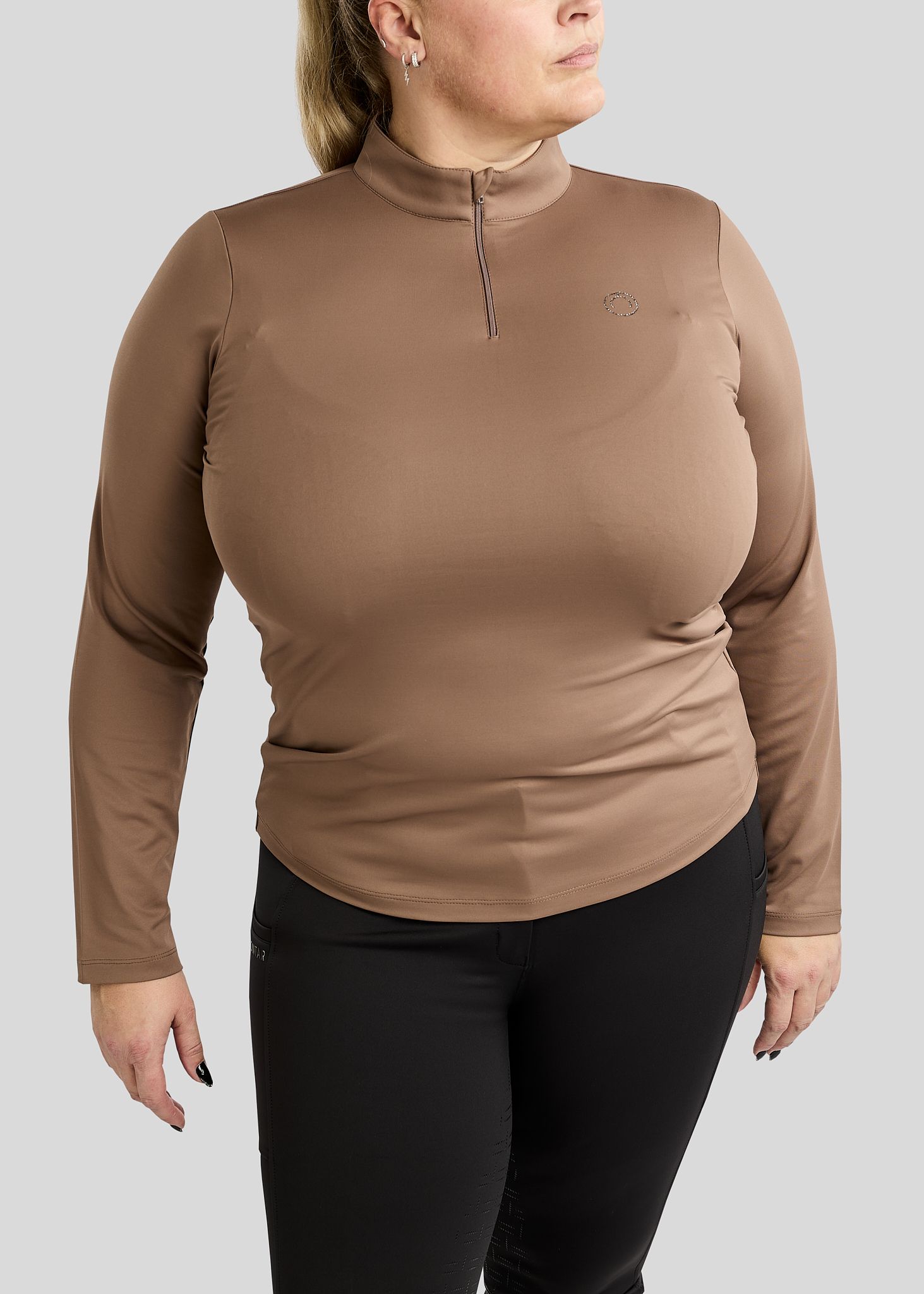 CURVE MoFlair Longsleeved Polo w. Gun Metal Crystals - Nougat Brown
