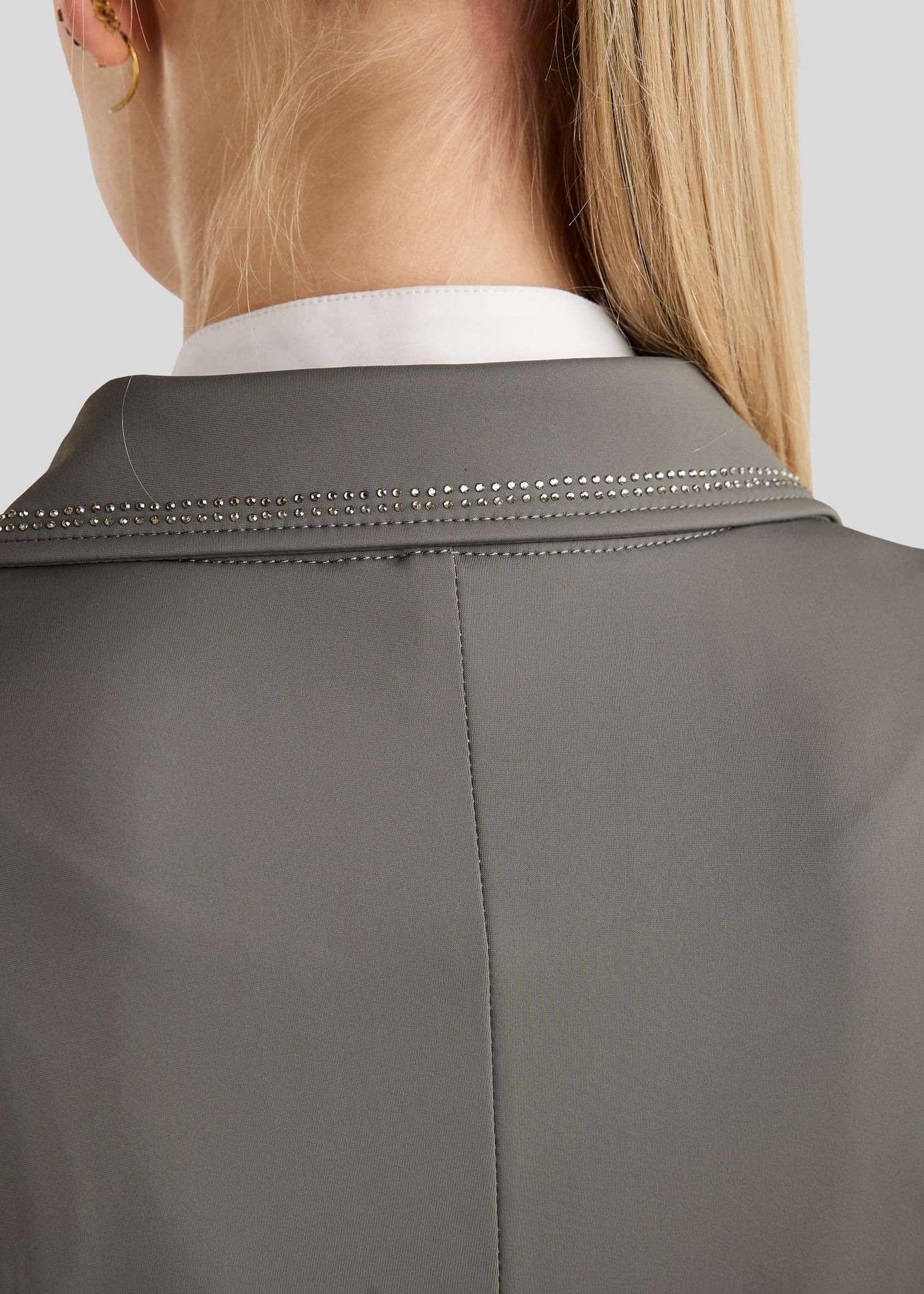 MoPearl Competition Jacket w. Pintucks and Gun Metal Crystals - Grey