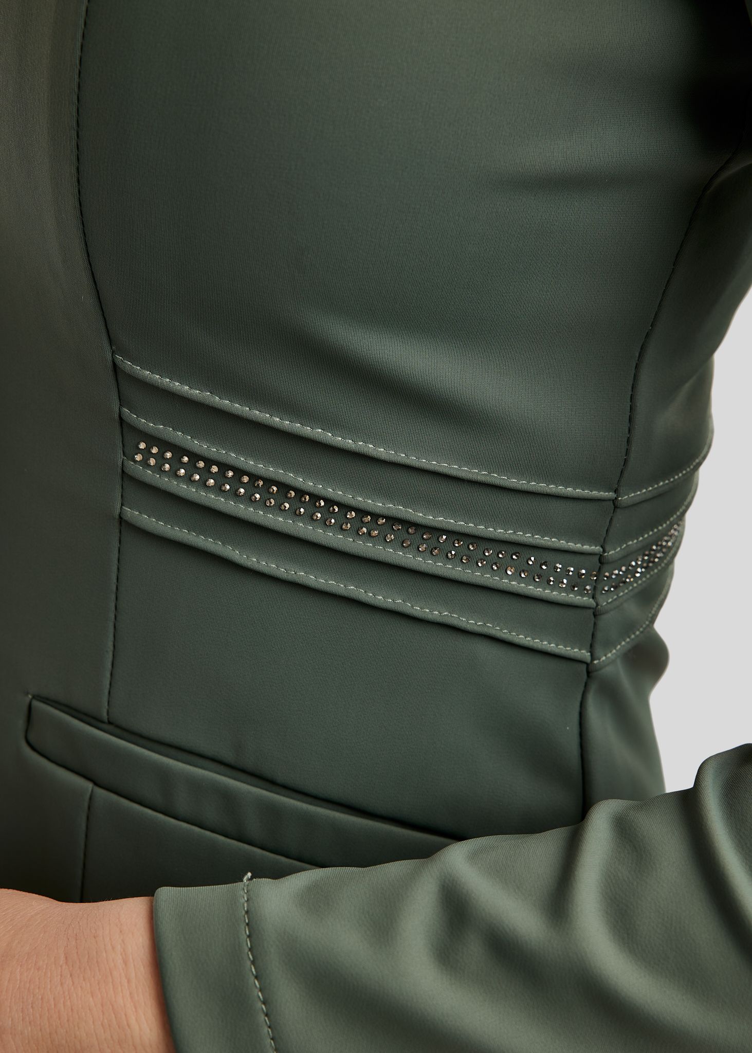 MoPearl Competition Jacket w. Pintucks and Gun Metal Crystals - Jade