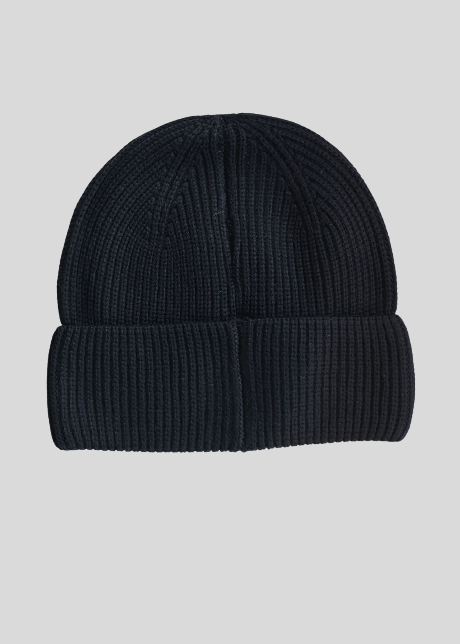 Black Knitted Wool Hat w. Logo Badge - Black 