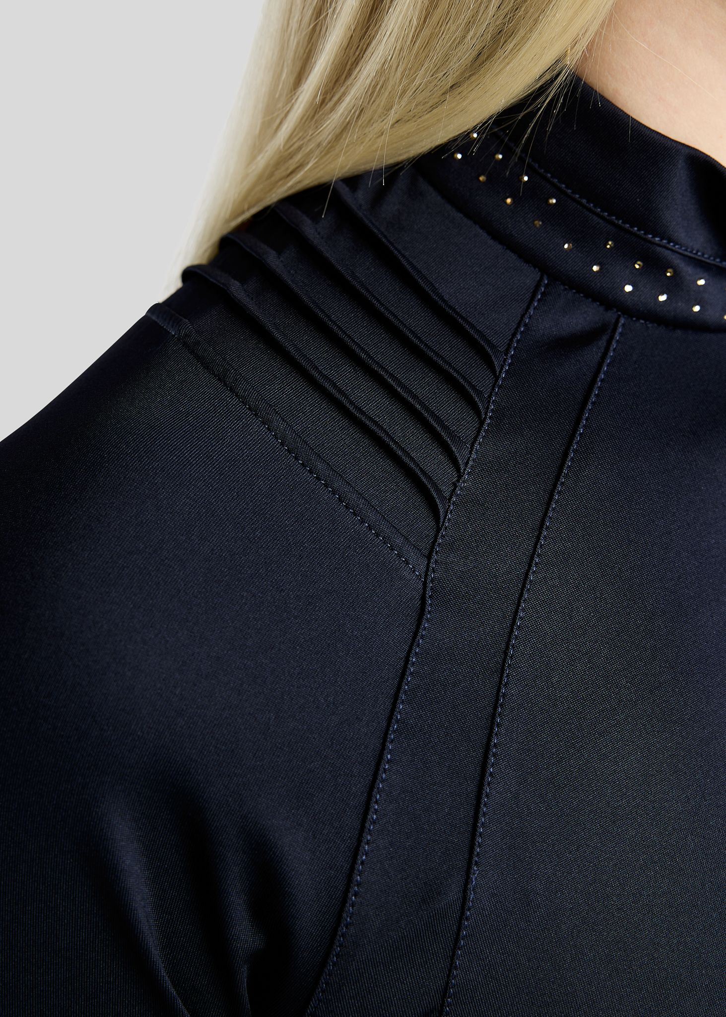 MoWilma Long Sleeved Polo w. Golden Quartz Crystals and Pintucks - Navy 