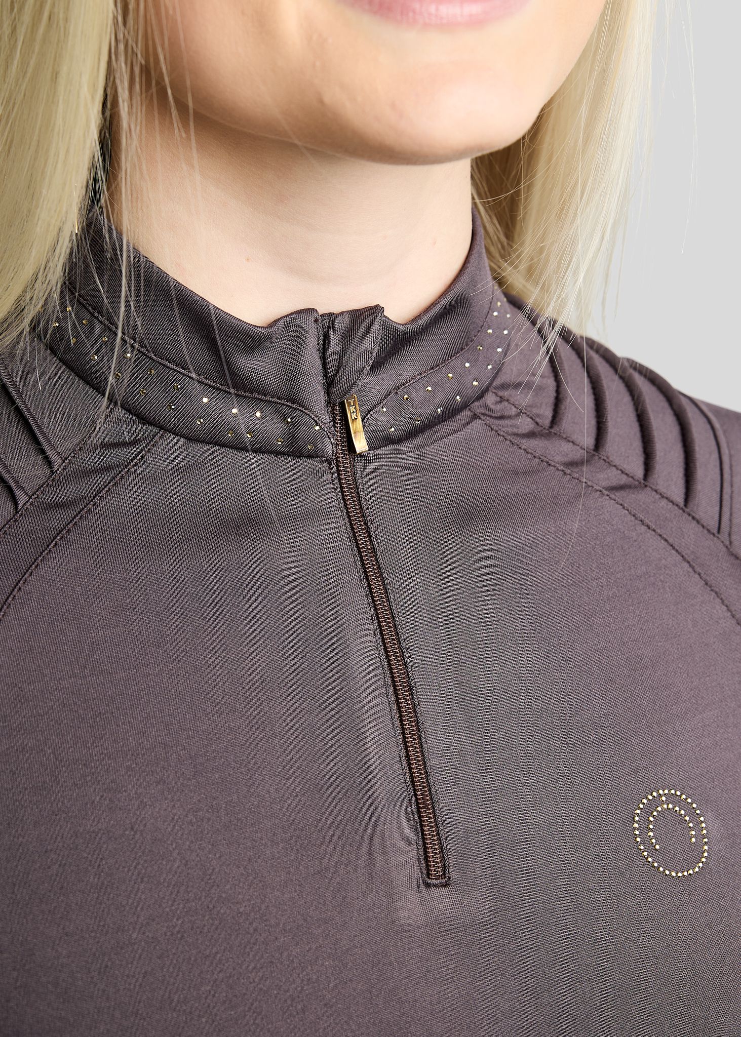 MoWilma Long Sleeved Polo w. Golden Quartz Crystals and Pintucks - Black Peony 