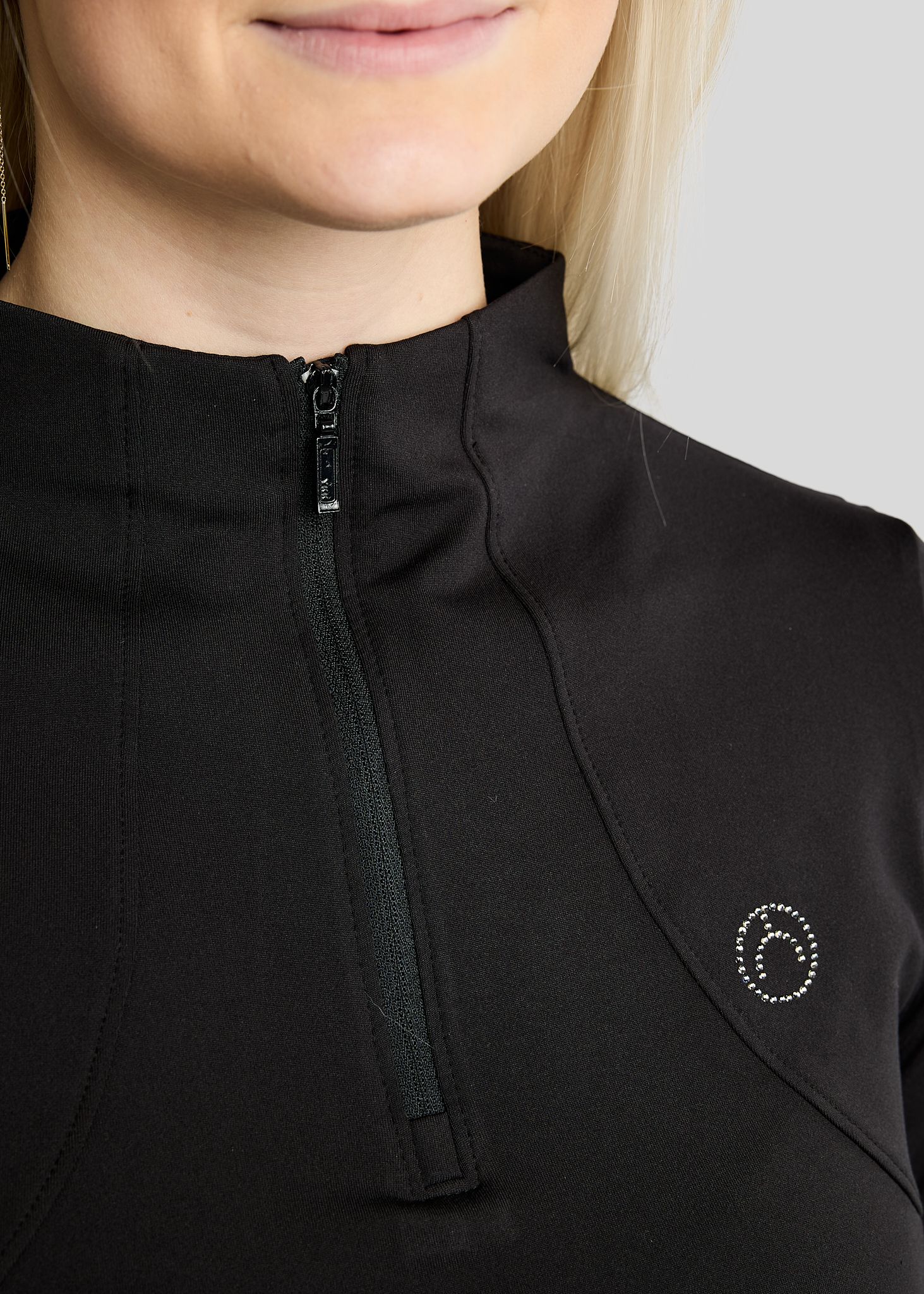 MoZida REFINED Long Sleeved Polo w. Gun Metal Details - Black 