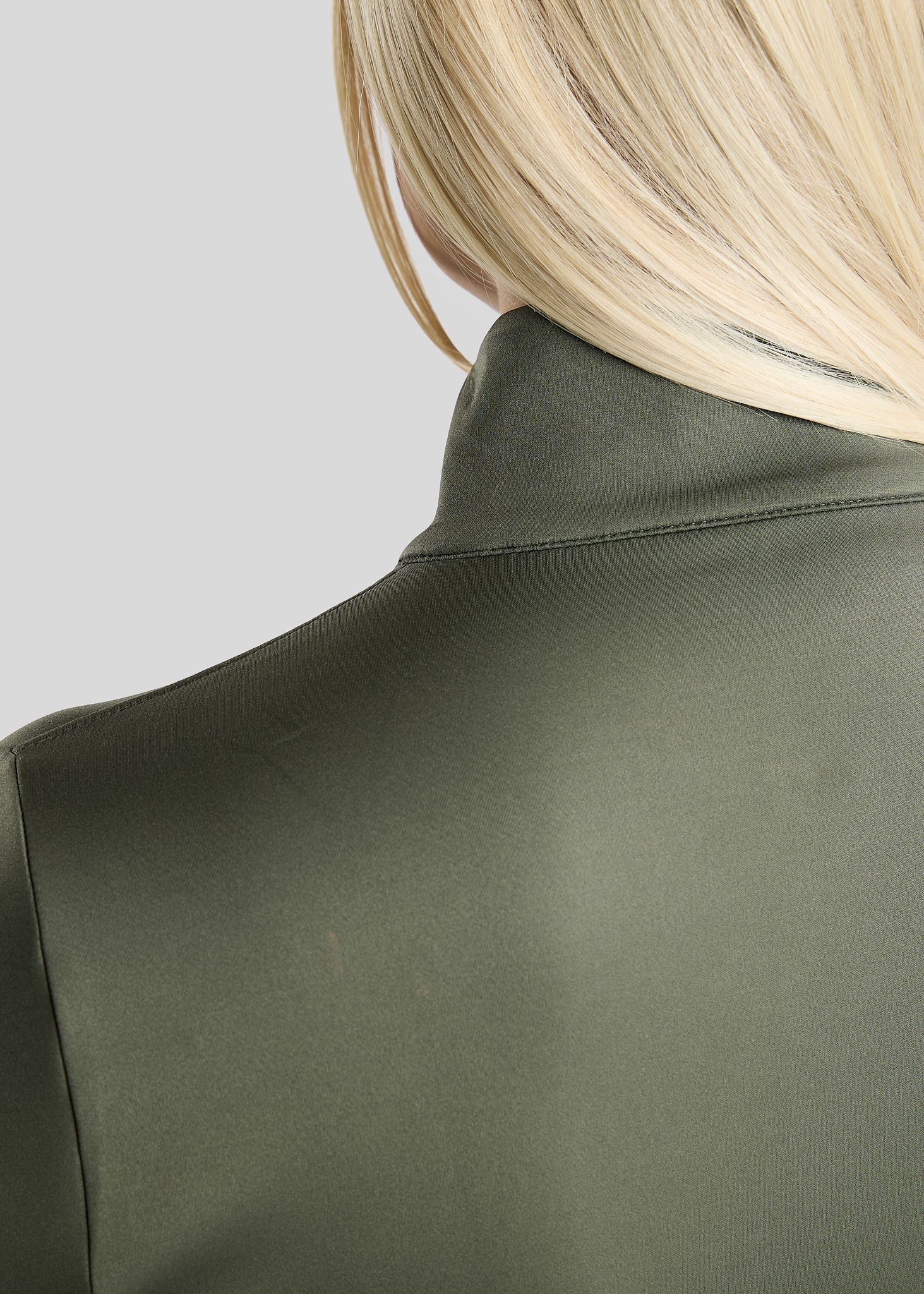 MoZida REFINED Full Zip Jacket w. Gun Metal Details -  Forest Green 