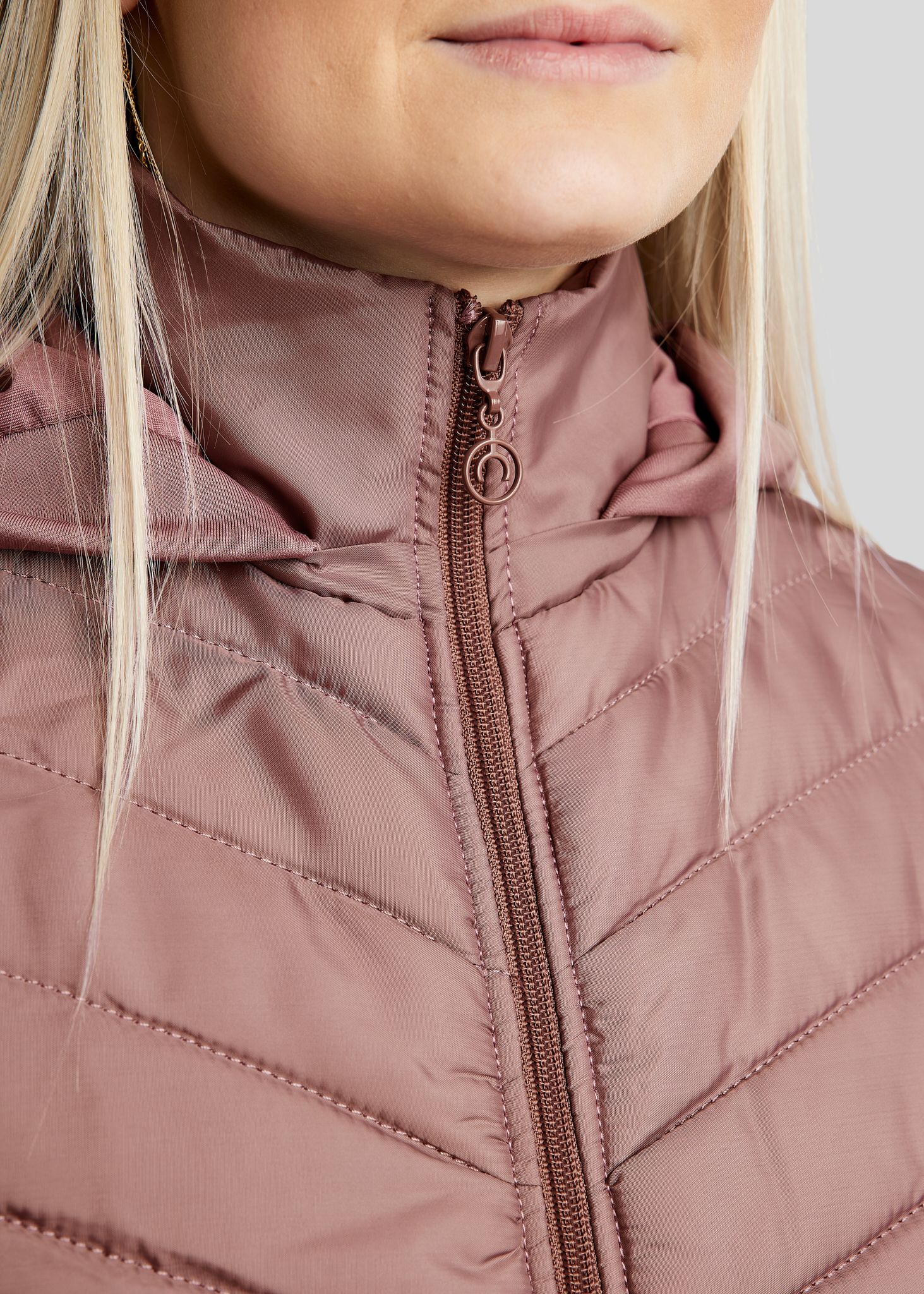 MoEliza Hybrid Jacket w. Detachable Hood and Gun Metal Crystsals - Dusty Rose 