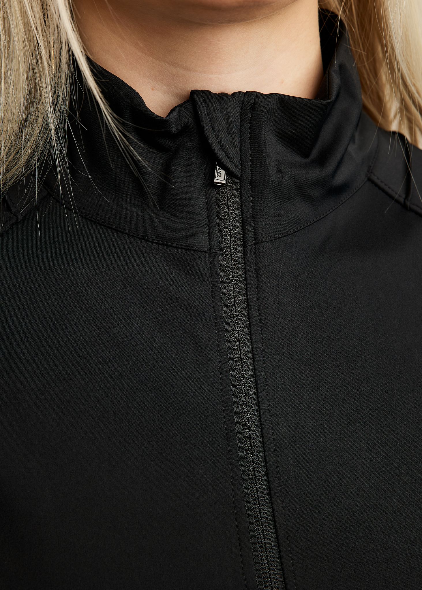 MoPearl Jacket w. Pintucks and Gun Metal Crystals - Black