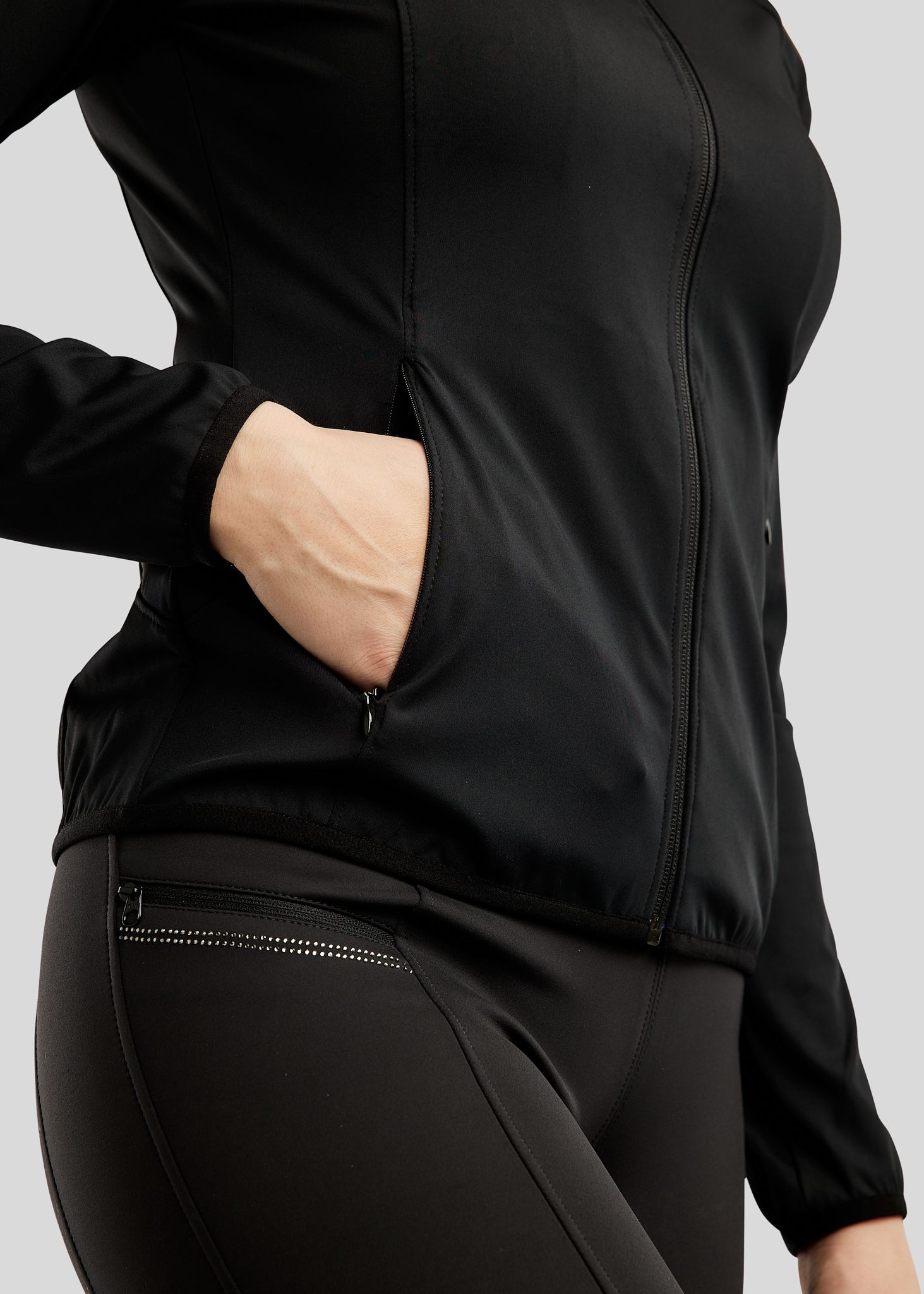 MoPearl Jacket w. Pintucks and Gun Metal Crystals - Black