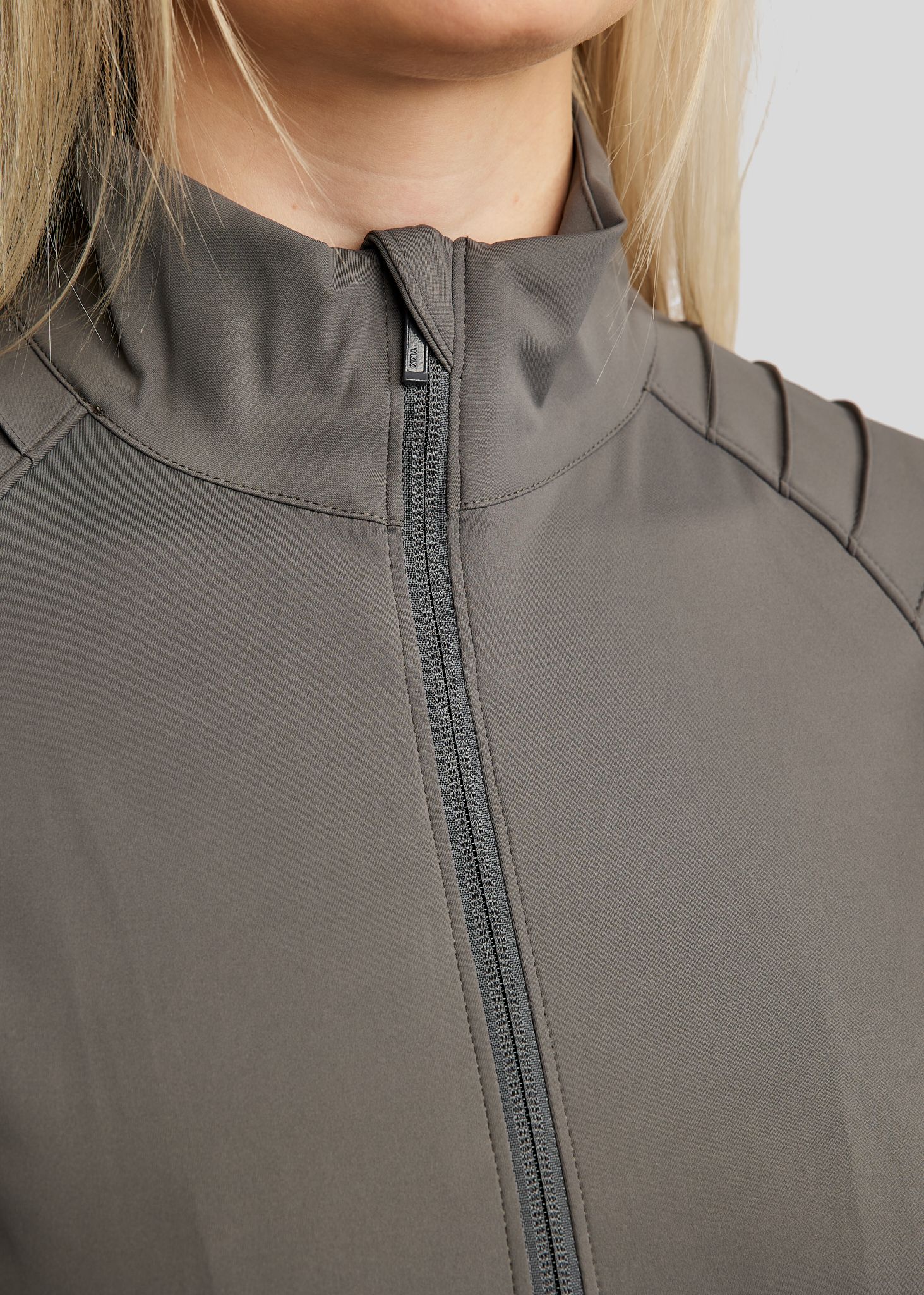 MoPearl Jacket w. Pintucks and Gun Metal Crystals - Grey