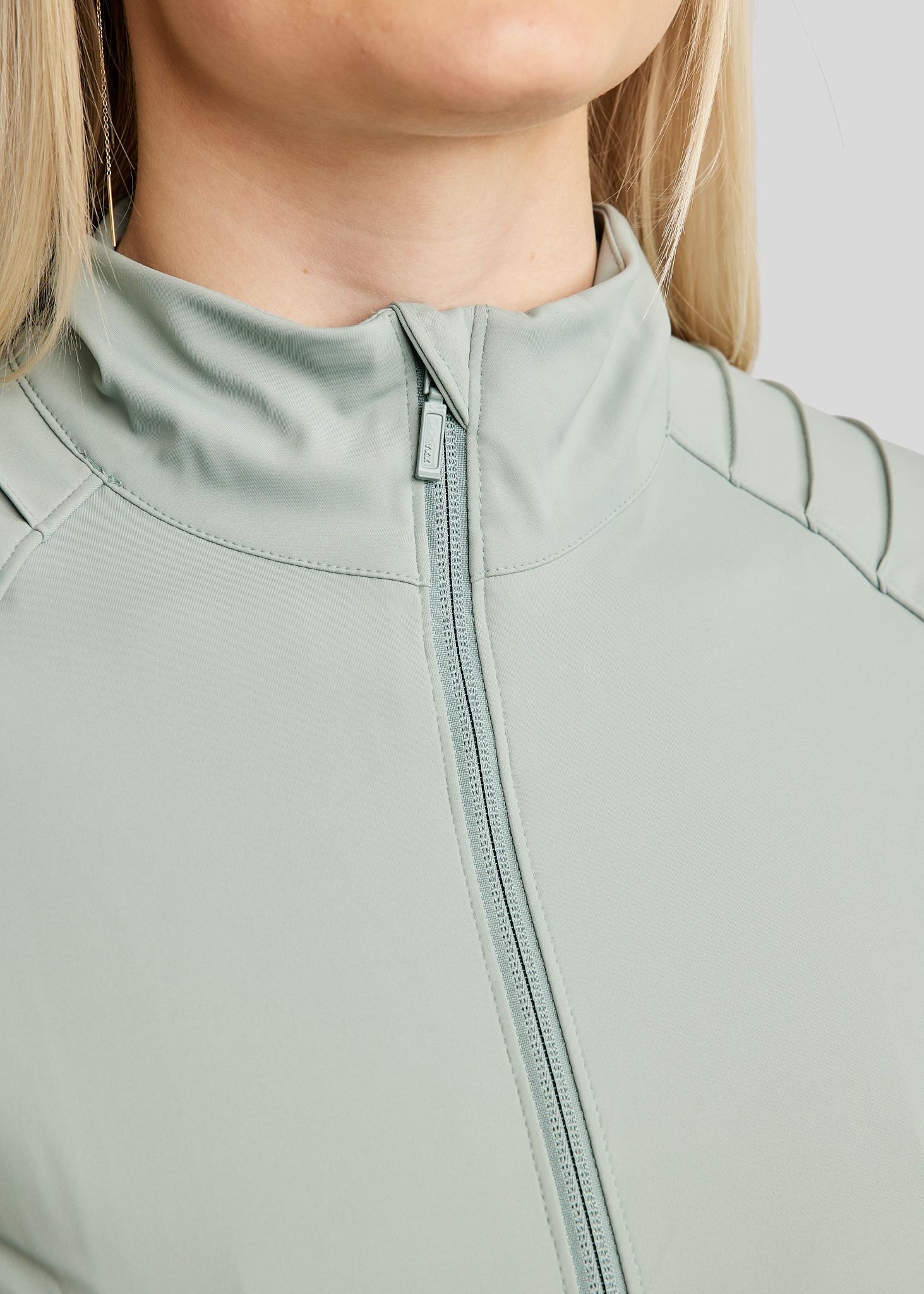 MoPearl Jacket w. Pintucks and Gun Metal Crystals - Turin