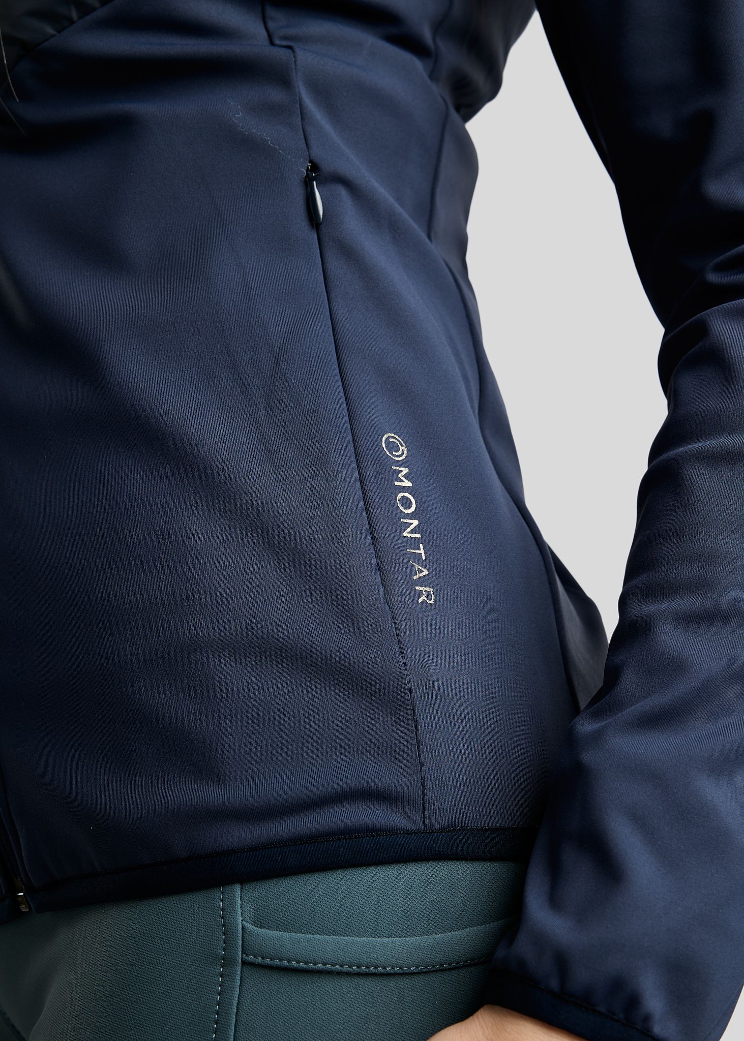 MoAddie Hybrid  Jacket w. Gun Metal Logo Charm - Navy 