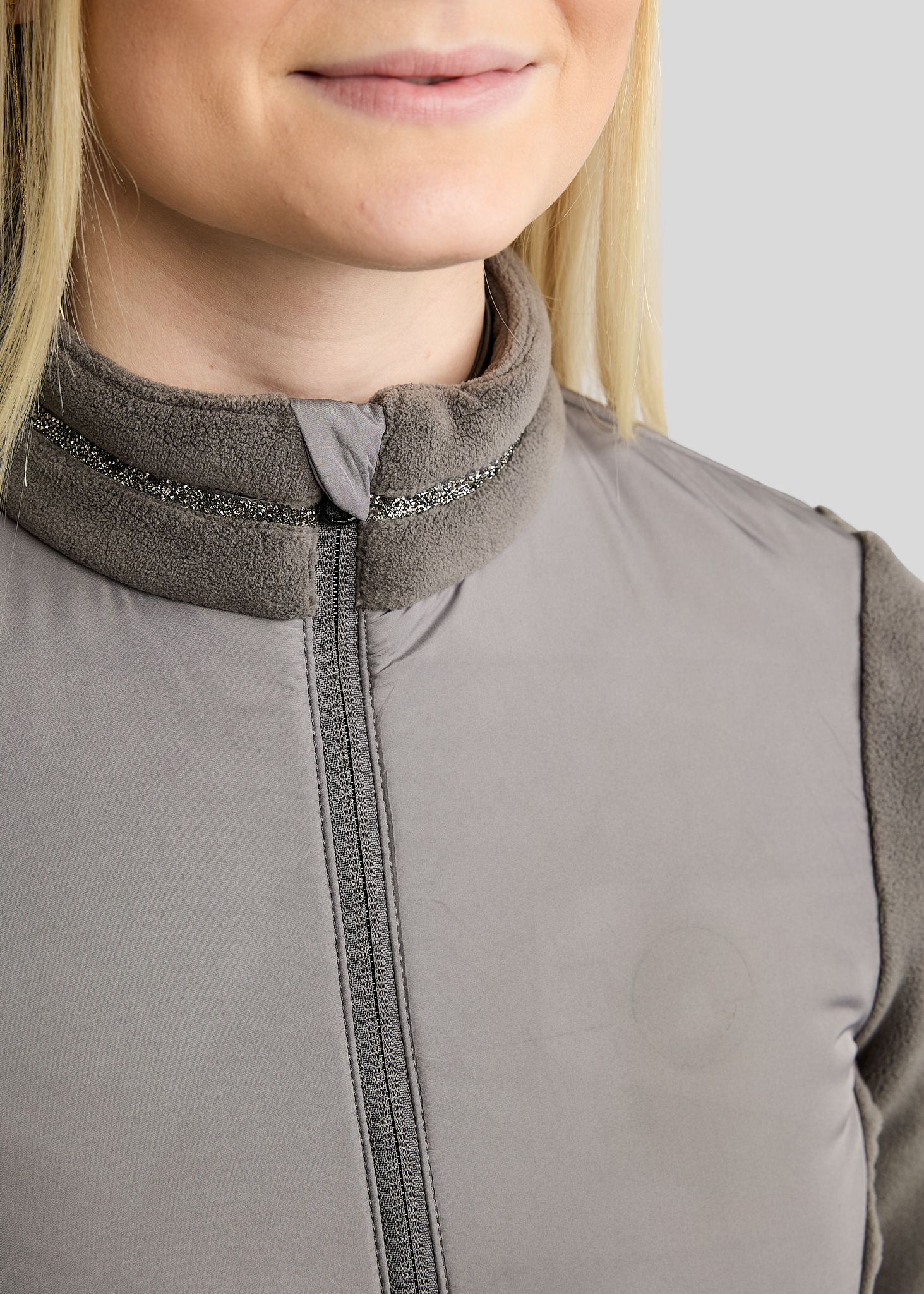 MoEllie Full Zip Jacket w. Fleece and Gun Metal Crystal Tape - Grey 