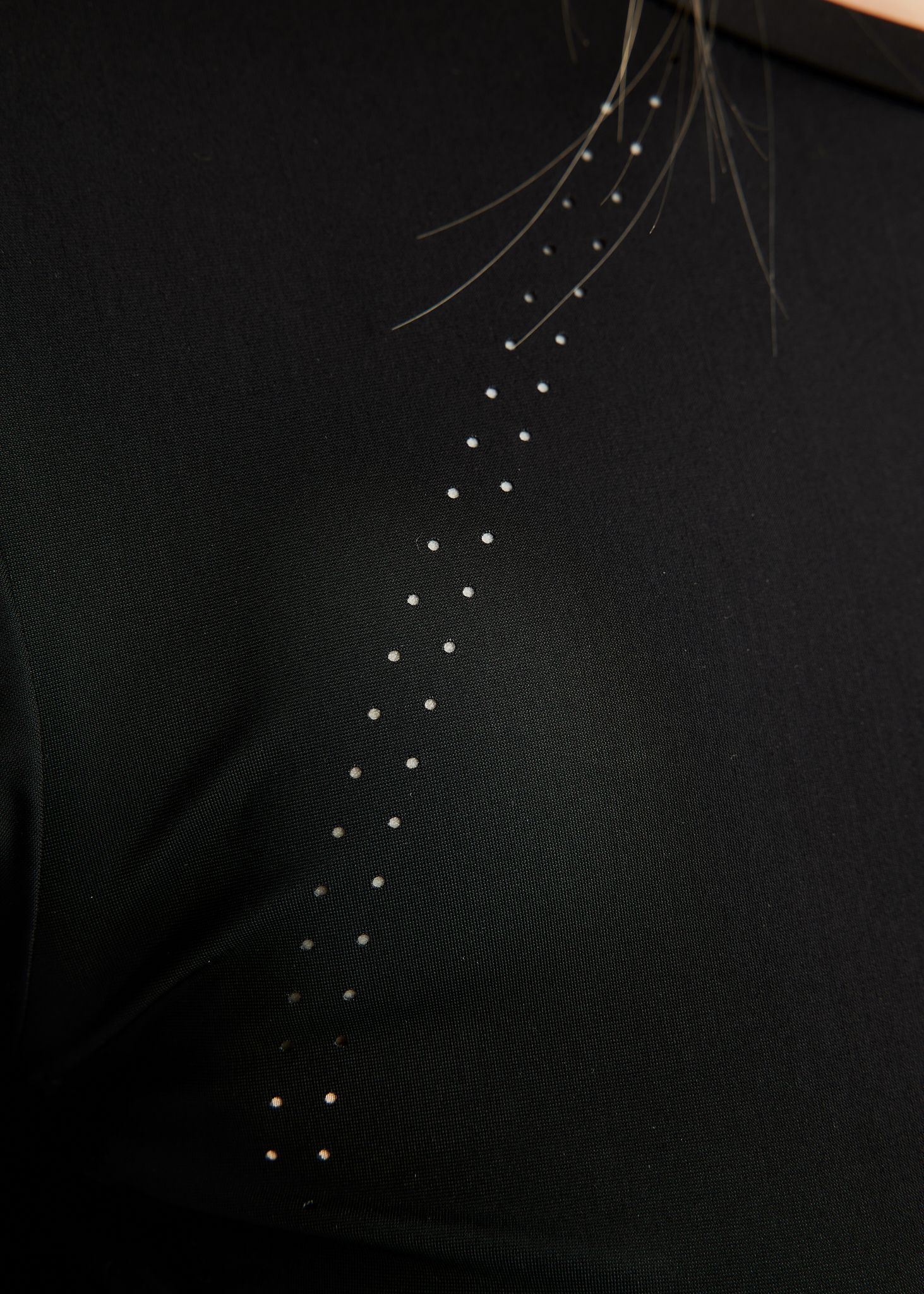 MoZike REFINED Tee w. Lasercut - Black